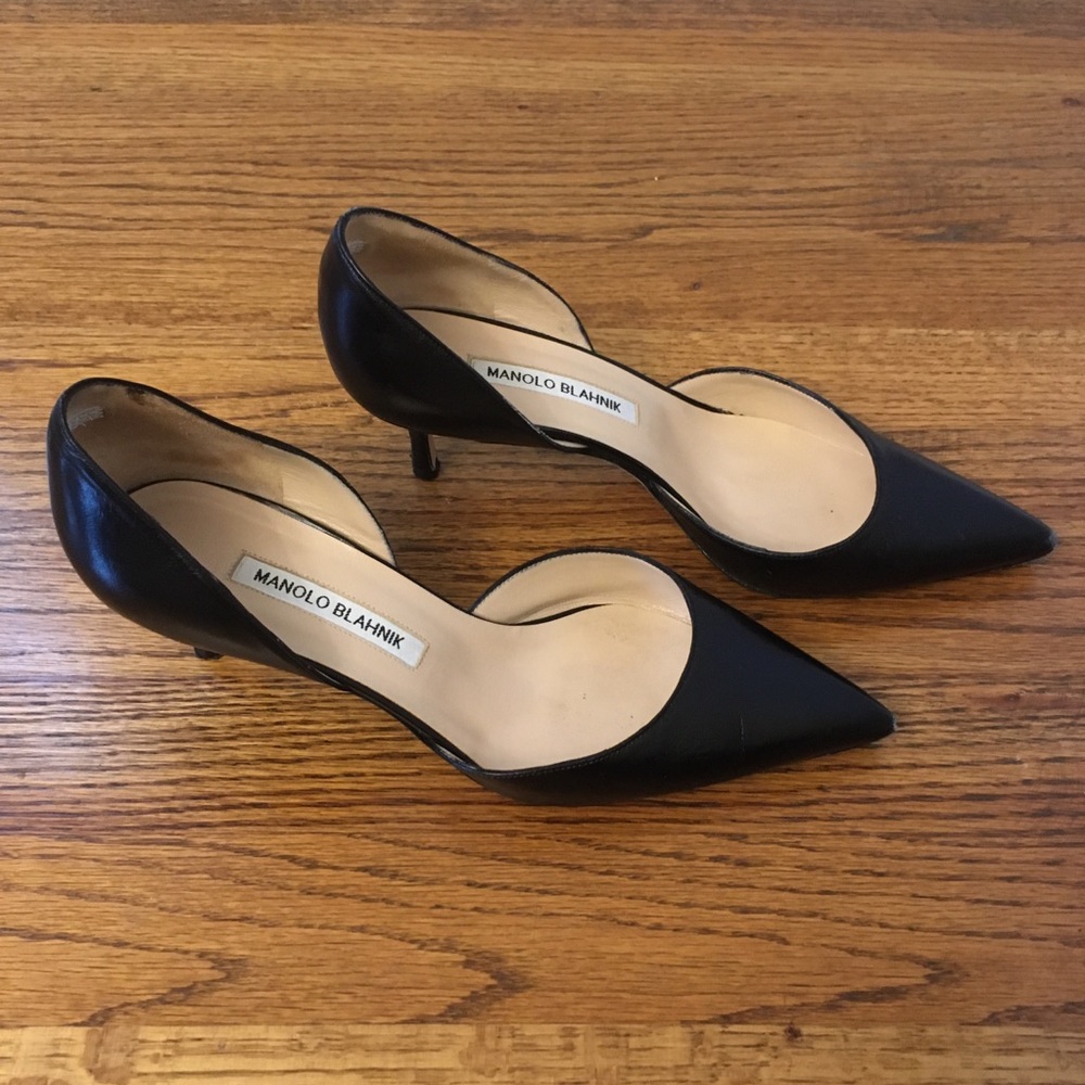 Manolo Blahnik kitten pumps d'orsay black leather
